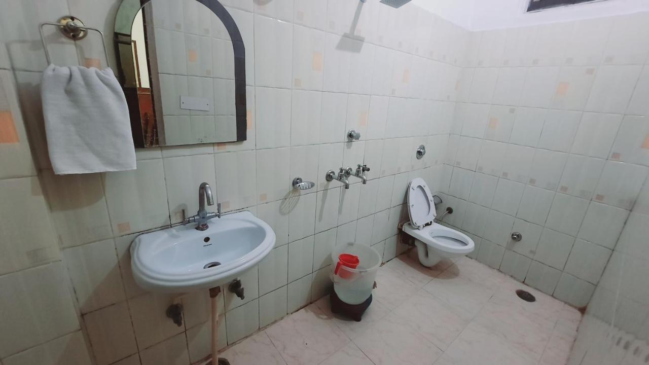 Hotel Holiday Inn Paradise Chandigarh Exterior photo