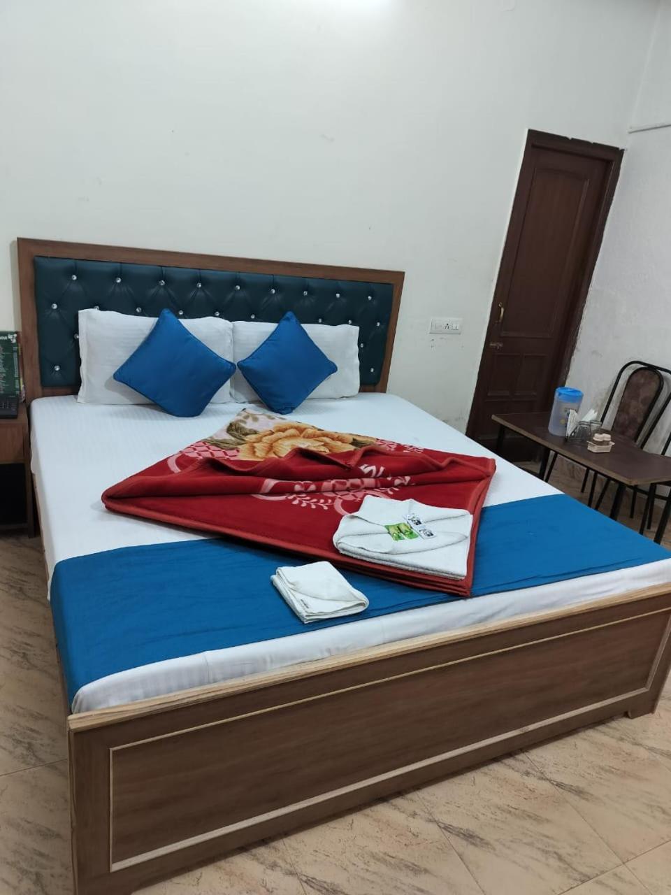 Hotel Holiday Inn Paradise Chandigarh Exterior photo