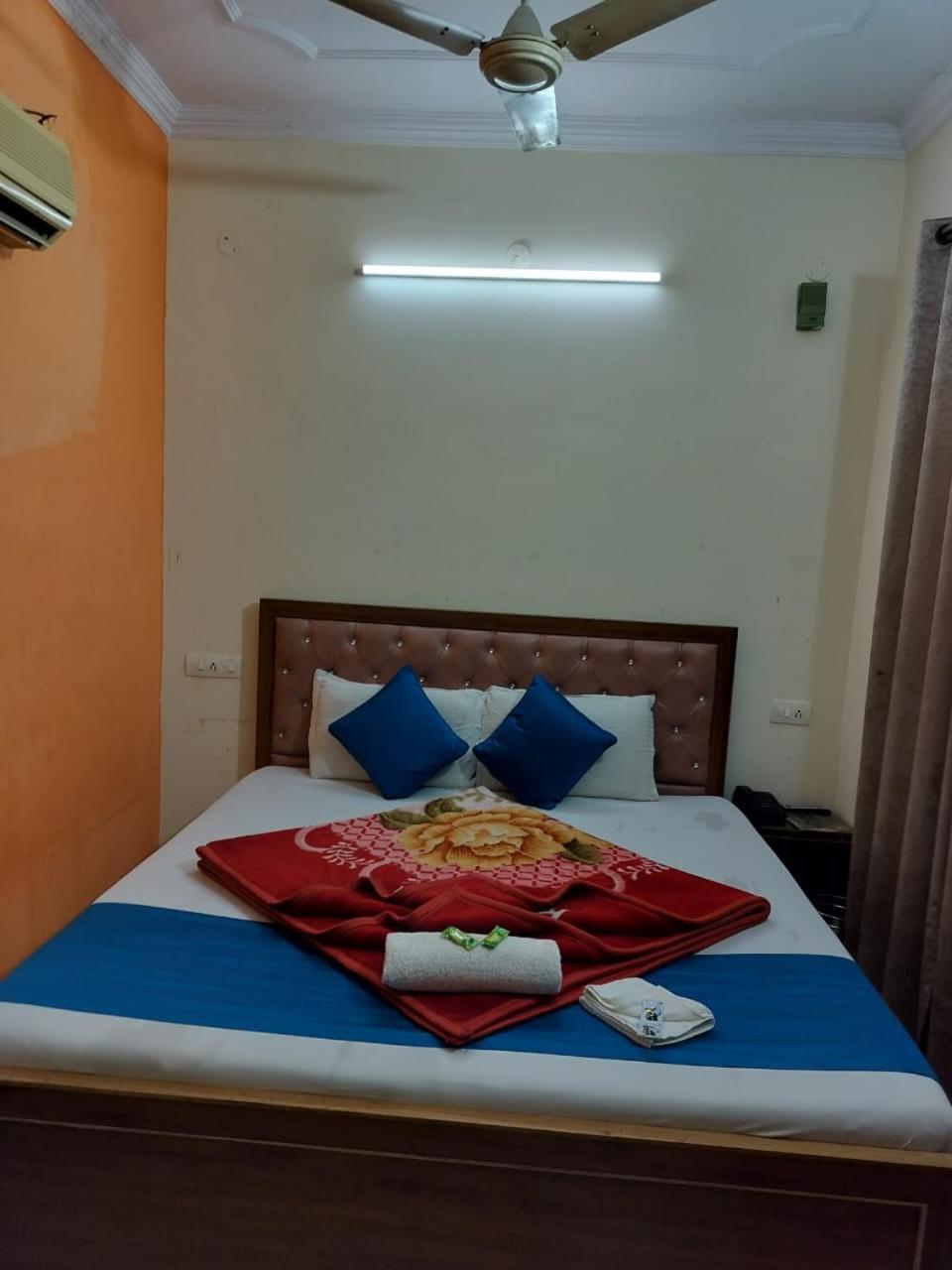 Hotel Holiday Inn Paradise Chandigarh Exterior photo